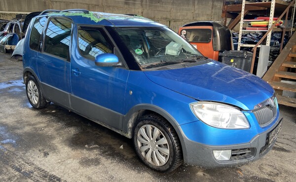 Škoda Roomster na náhradní díly