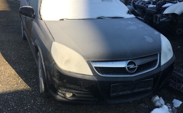 Opel Vectra na náhradní díly