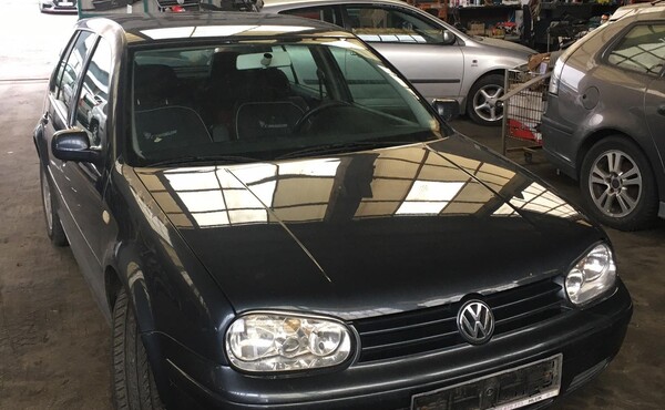 Volkswagen Golf IV. na náhradní díly
