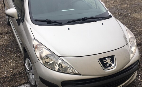 Peugeot 207 na náhradní díly