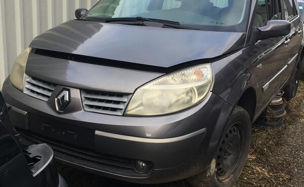 Renault Scenic na náhradní díly